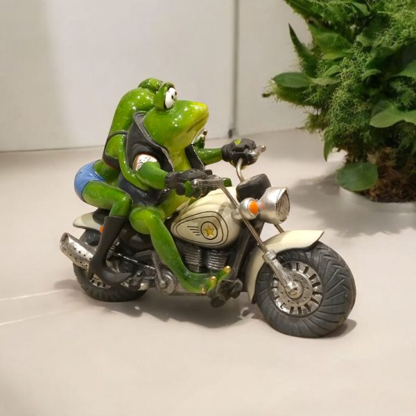 Frog Couple on Bullet bike-1414 - Image 4