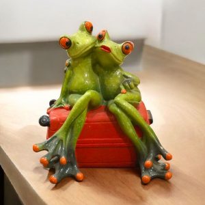 Frog Couple on Trolly Bag-1425