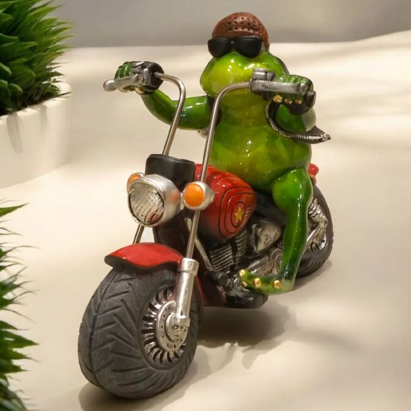 Frog on Avenger Bike-1415 - Image 2