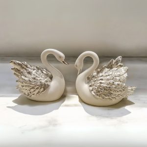 Silver Swan-670